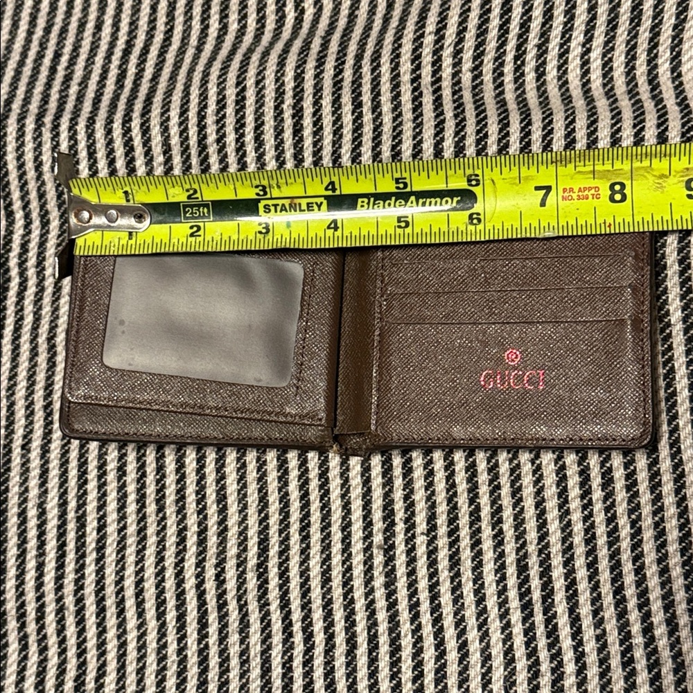 Gucci Tiger Print Card Holder - Picture 4 of 9